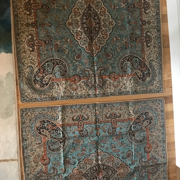 Decorative Tablecloth Set (2pcs)TermheTapestry - Picture 4 of 4